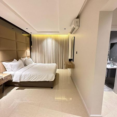 Xyz Hotel Qurtoba Riyadh Exterior photo